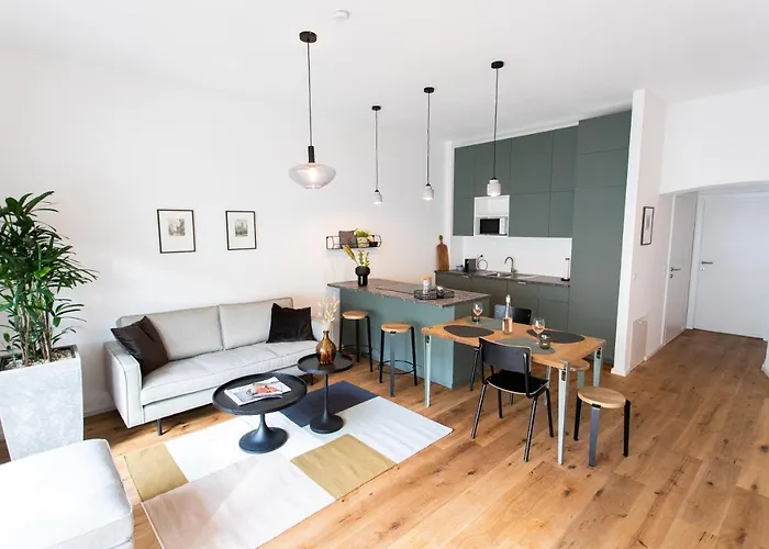Stilvolle Mit Ruhig Gelegenem Balkon Apartment *